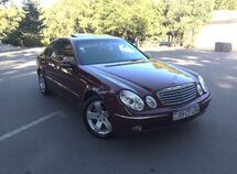 Mercedes E 220