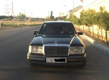 Mercedes E 200