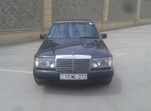 Mercedes E 200
