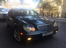 Mercedes C 240