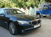 BMW 750