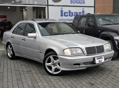 Mercedes C 230