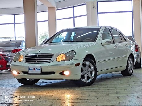 Mercedes C 240