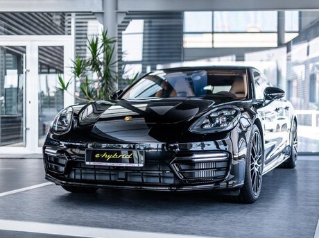 Porsche Panamera 4 E-Hybrid Executive