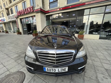 Mercedes S 600