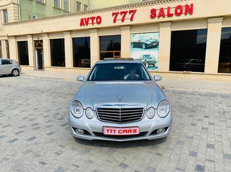 Mercedes E 220