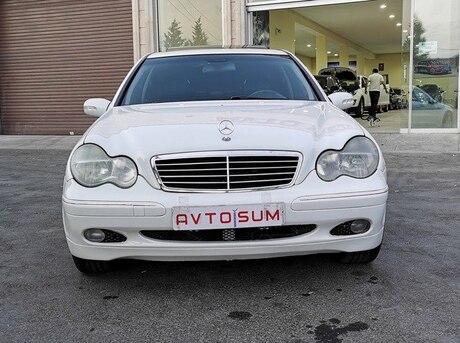 Mercedes C 240