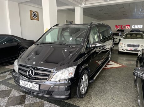 Mercedes Viano