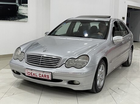 Mercedes C 240