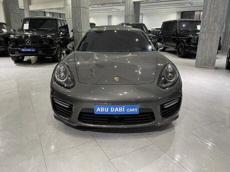 Porsche Panamera GTS