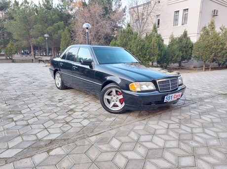 Mercedes C 230