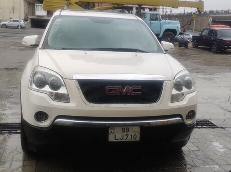 GMC Acadia