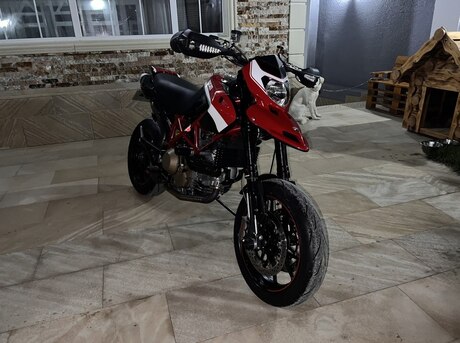 Ducati Hypermotard 1100 EVO SP