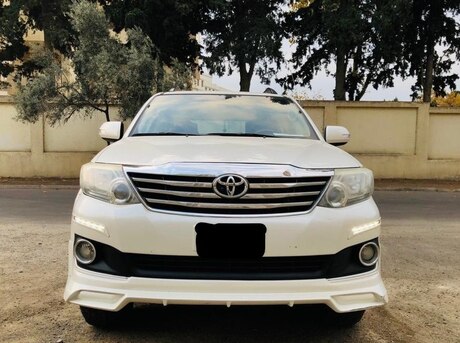 Toyota Fortuner 2013