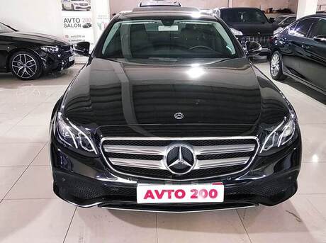 Mercedes E 220