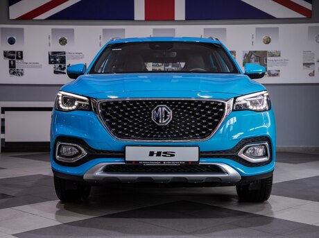 MG HS
