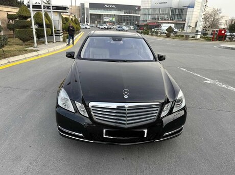 Mercedes E 300