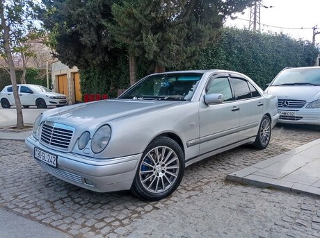 Mercedes E 280