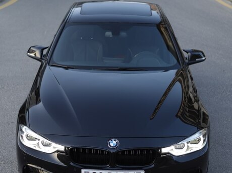 BMW 330