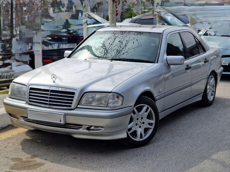 Mercedes C 230