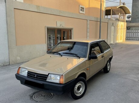 LADA (VAZ) 2108