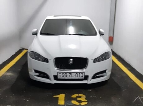 Jaguar XF