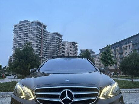 Mercedes E 220