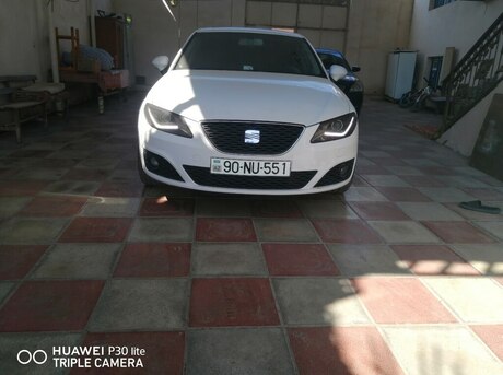 SEAT Exeo