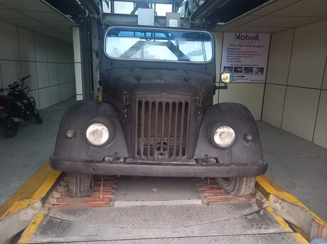 GAZ 69