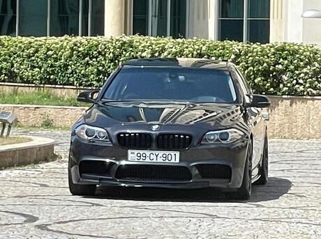 BMW 528