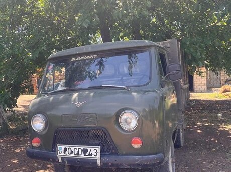 UAZ 3303