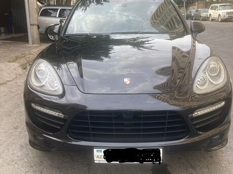 Porsche Cayenne Turbo