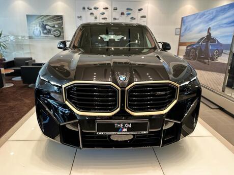 BMW XM