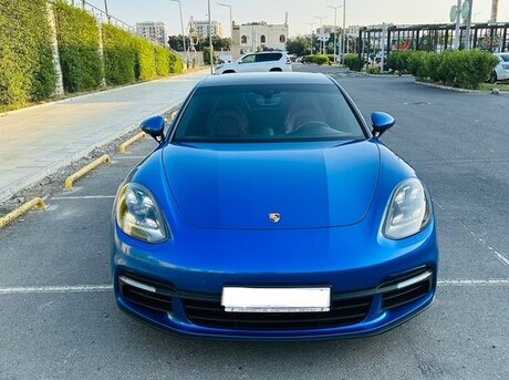 Porsche Panamera 4S