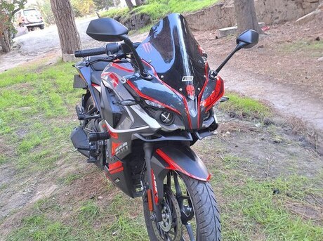Bajaj Pulsar RS 200