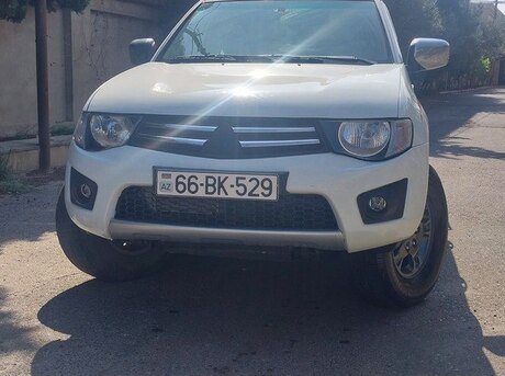 Mitsubishi L200