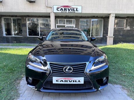 Lexus IS 200