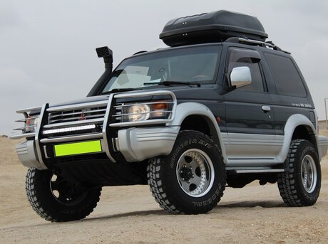 Mitsubishi Pajero 1993