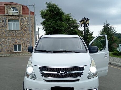 Hyundai H-1