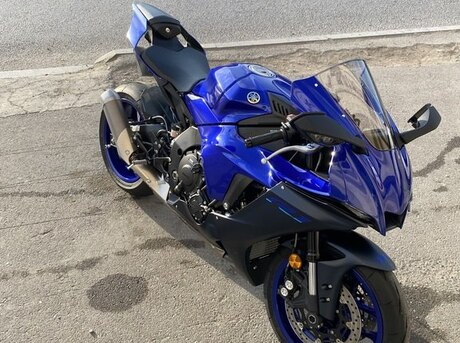 Yamaha YZF-R1