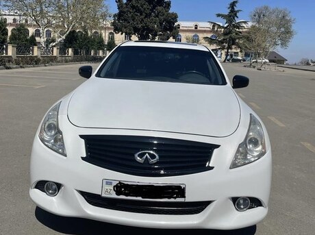 Infiniti  2013