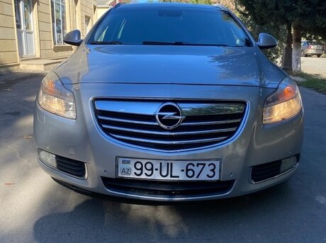Opel Insignia 2011