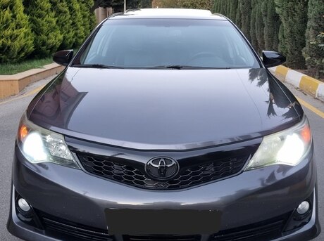 Toyota Camry 2014