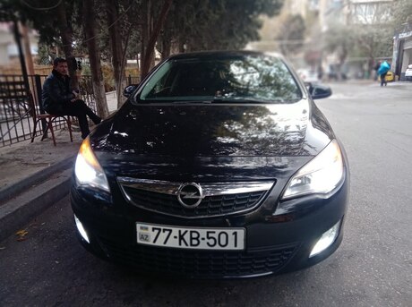 Opel Astra 2010