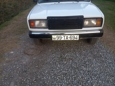 LADA (VAZ) 2107 2001