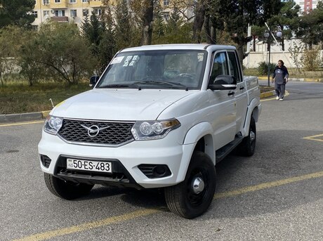 UAZ Pickup