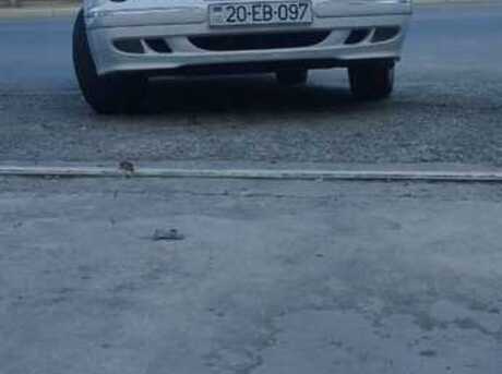 Mercedes E 240 2000
