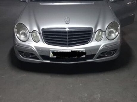 Mercedes E 240 2003