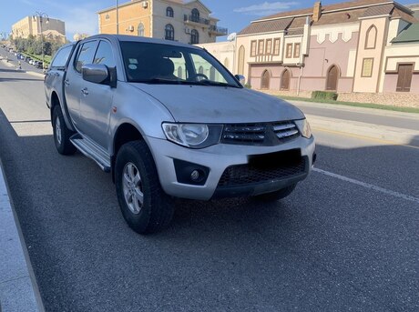 Mitsubishi L200 2008