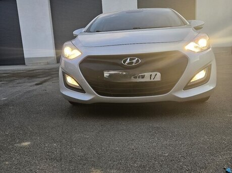 Hyundai i30 2012